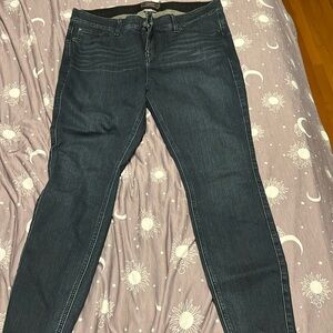 NWOT Torrid Bombshell Skinny 16S